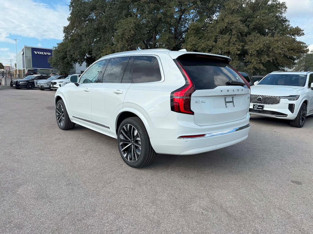 New 2026 Volvo XC90 B5 Core SUV
