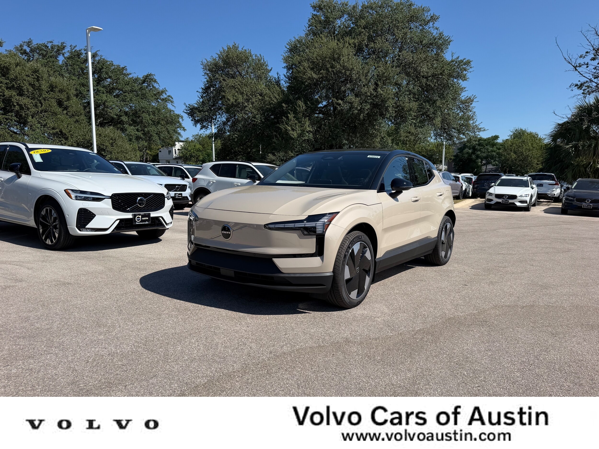 New 2026 Volvo EX30 Twin Motor Plus