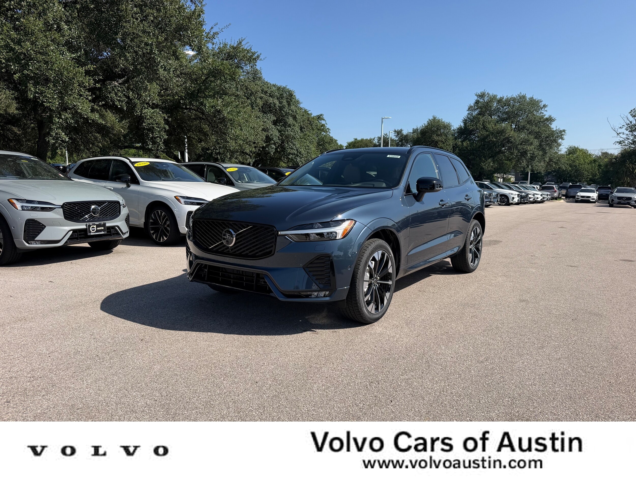 New 2026 Volvo XC60 B5 Plus