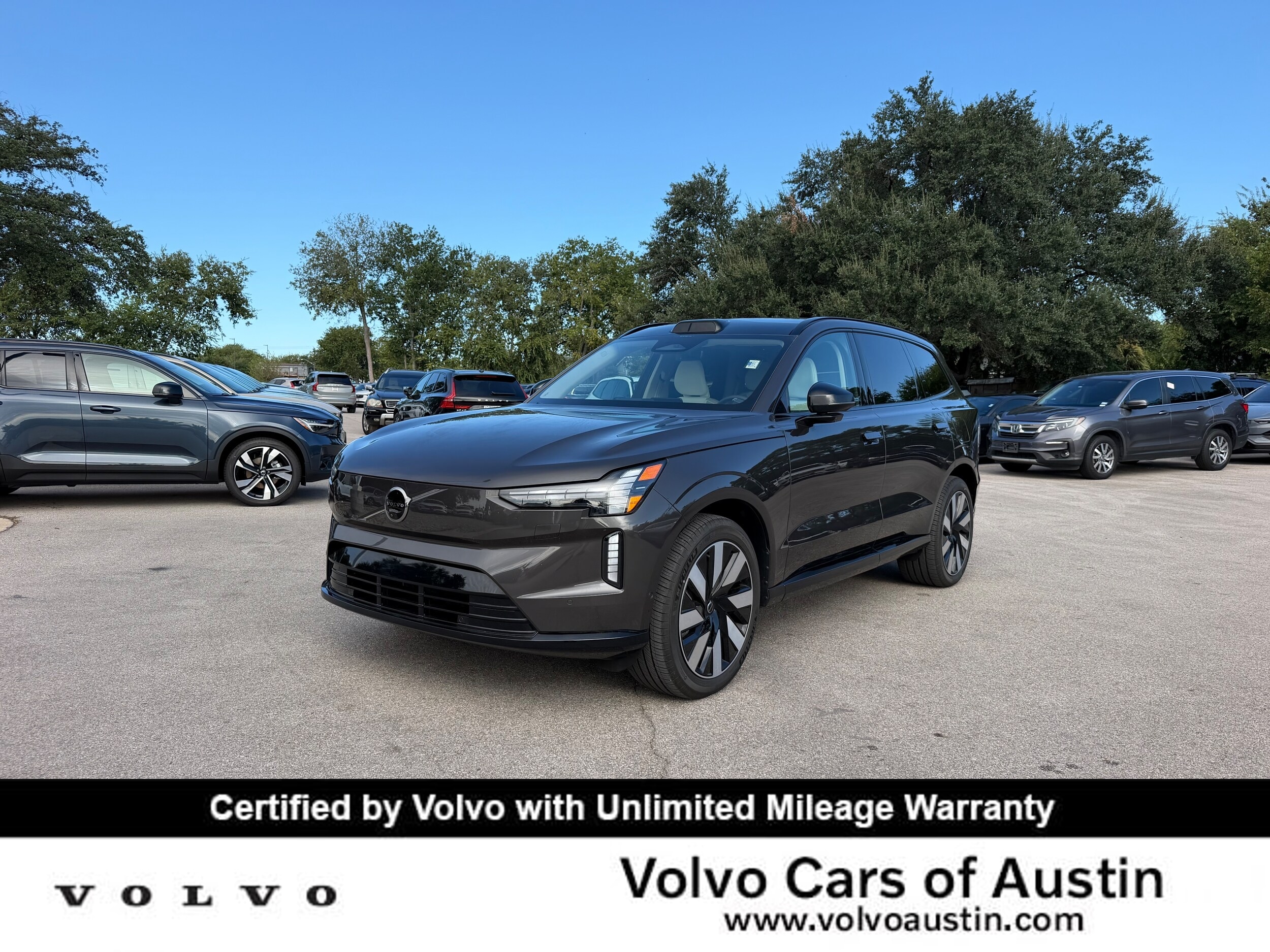 2025 Volvo EX90
