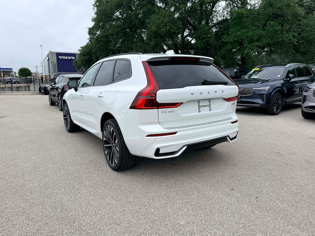 New 2026 Volvo XC60 B5 Ultra SUV