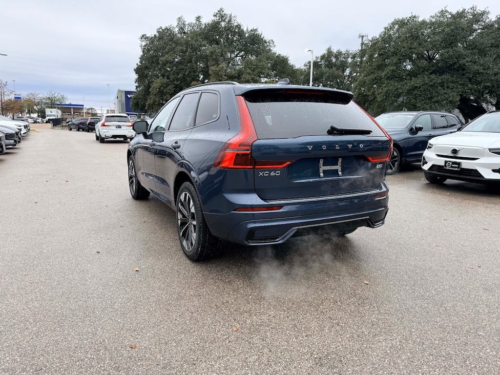 New 2026 Volvo XC60 B5 Plus SUV