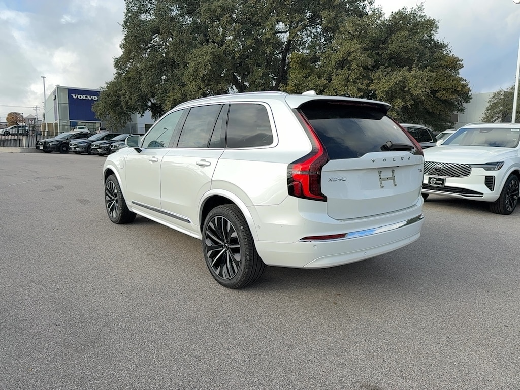 New 2026 Volvo XC90 plug-in hybrid T8 Ultra 7-Seater SUV