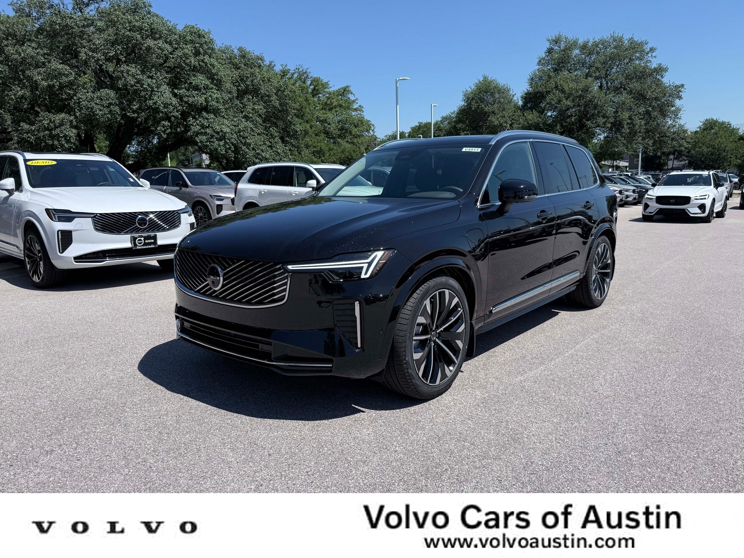 New 2026 Volvo XC90 plug-in hybrid T8 Plus 7-Seater