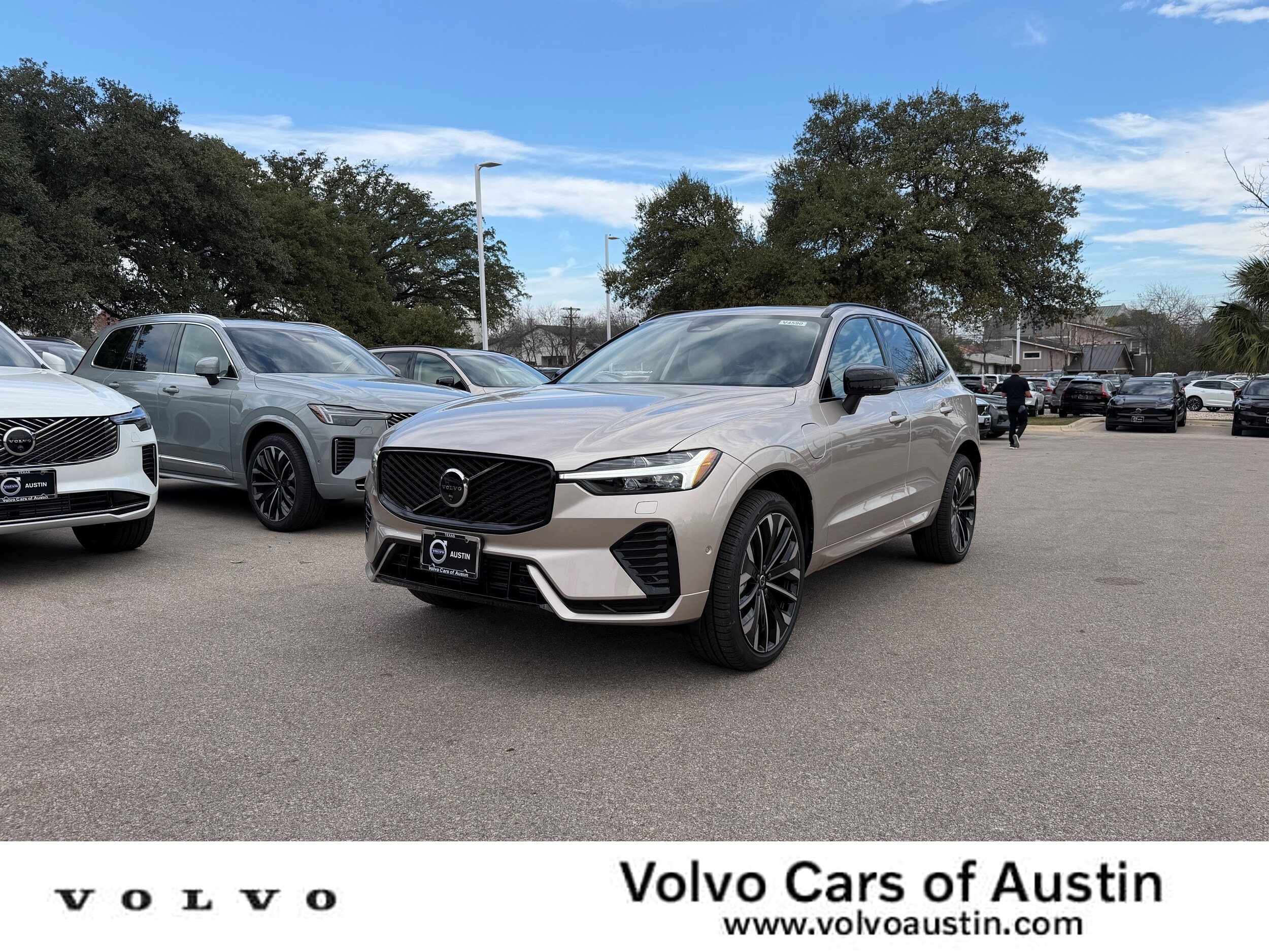 2026 Volvo XC60 Ultra's photo