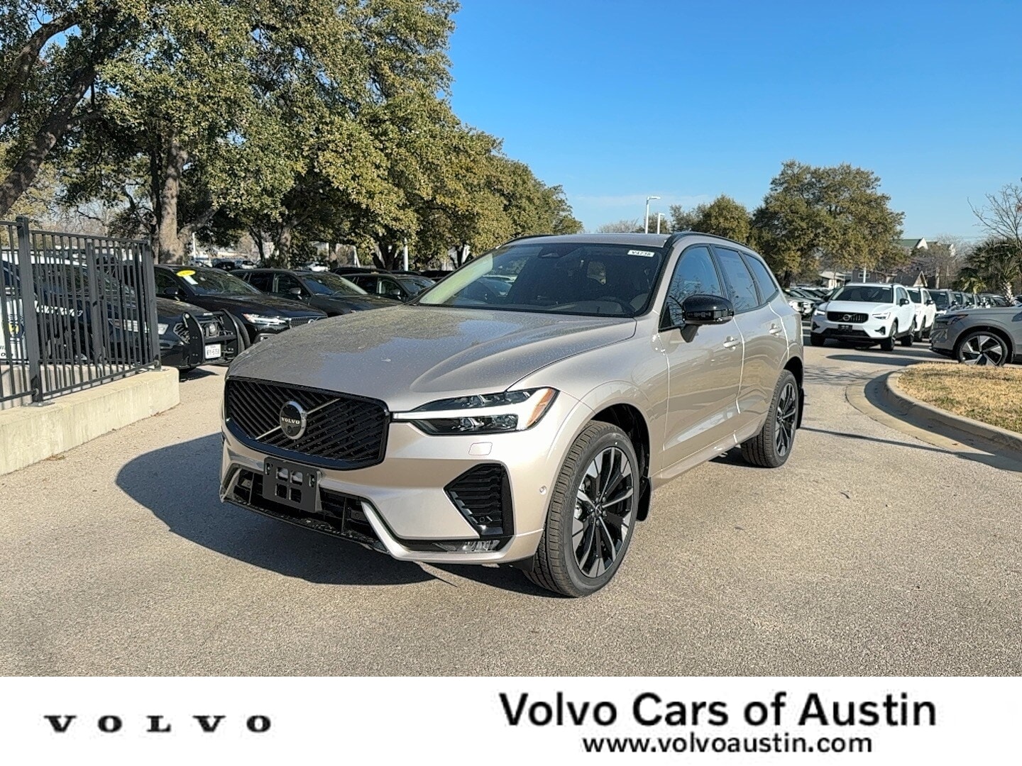New 2026 Volvo XC60 B5 Plus