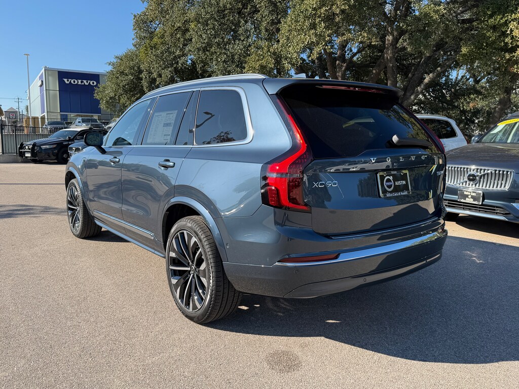 New 2026 Volvo XC90 plug-in hybrid T8 Plus 7-Seater SUV