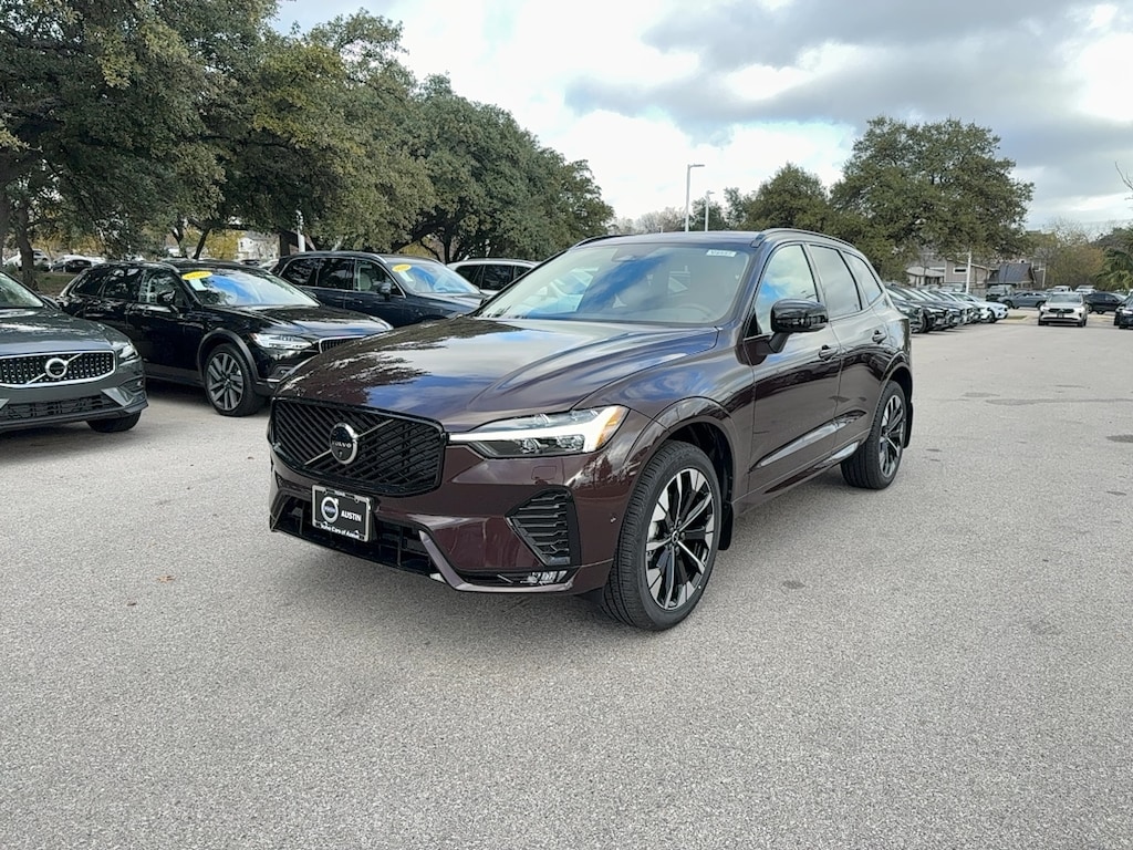 New 2026 Volvo XC60 B5 Plus SUV
