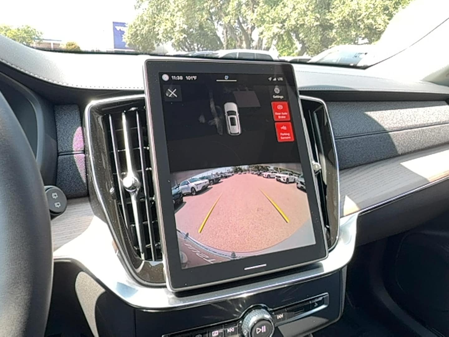 2025 Volvo XC90 Core - Photo 22