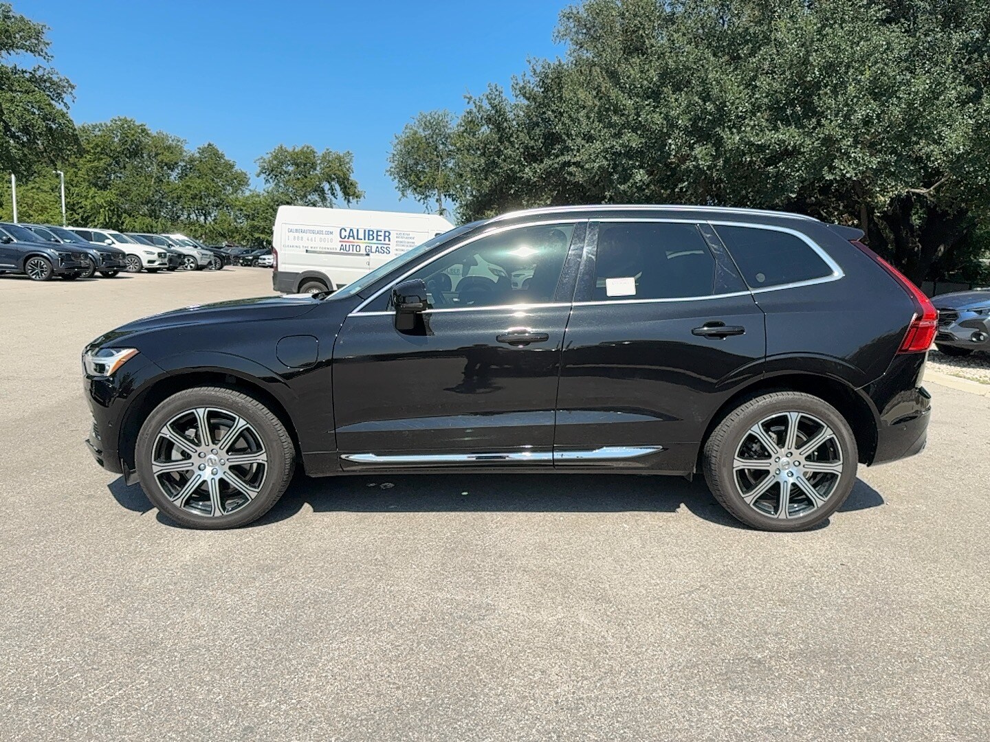 2018 Volvo XC60 Hybrid T8 Inscription photo 2