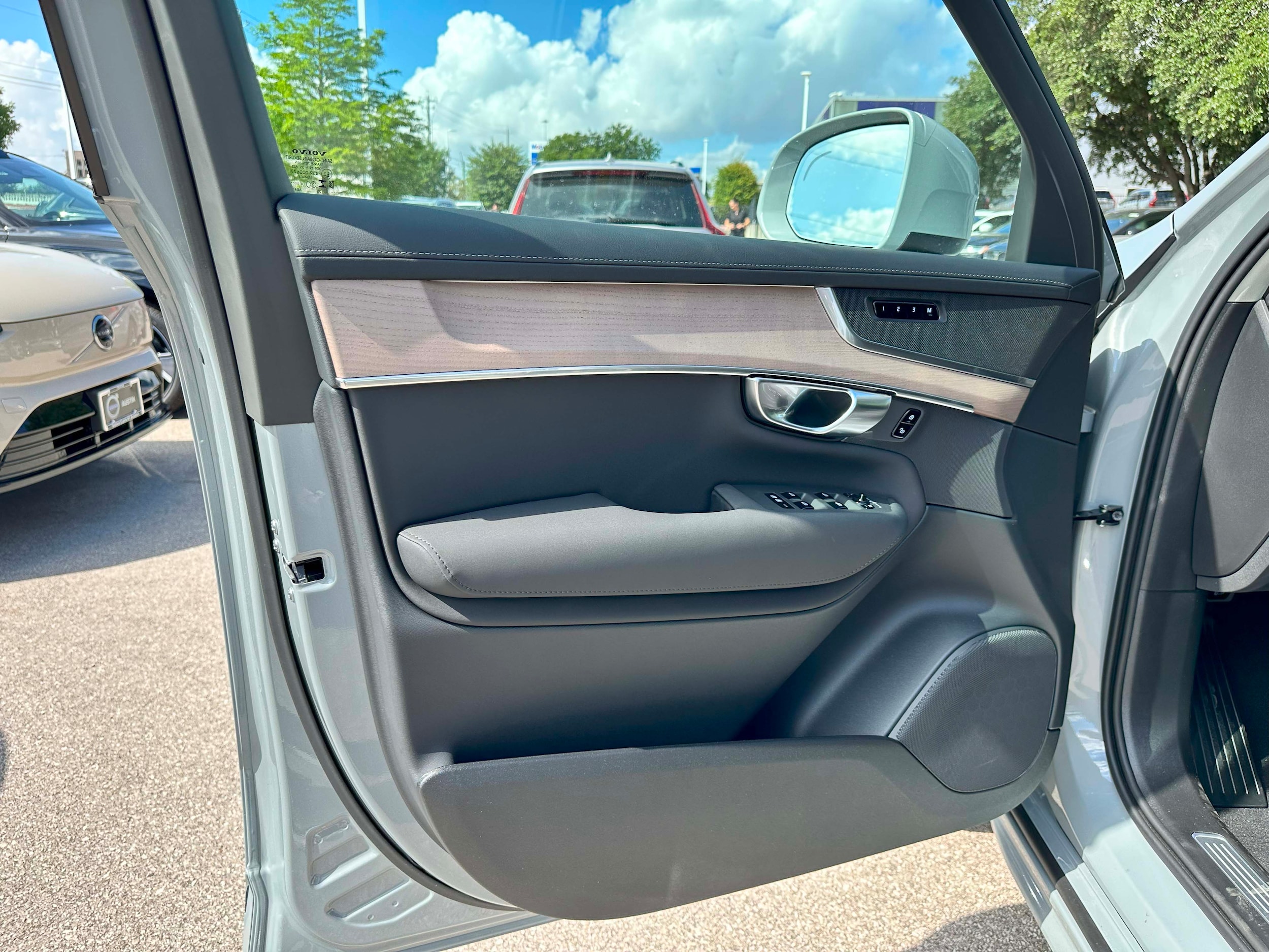 2026 Volvo XC90 Core - Photo 11