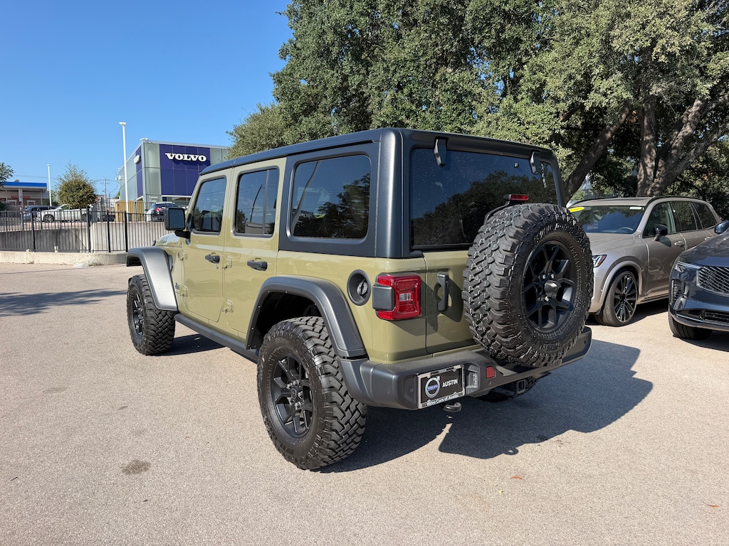 Used 2025 Jeep Wrangler Willys SUV
