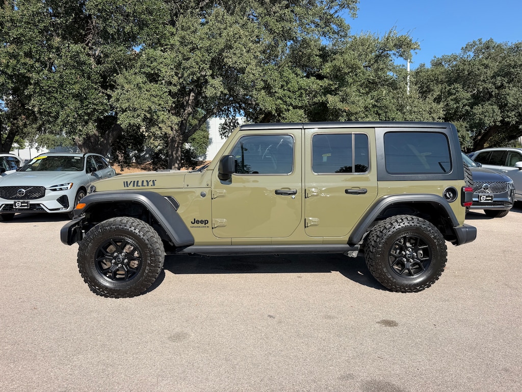 Used 2025 Jeep Wrangler Willys SUV