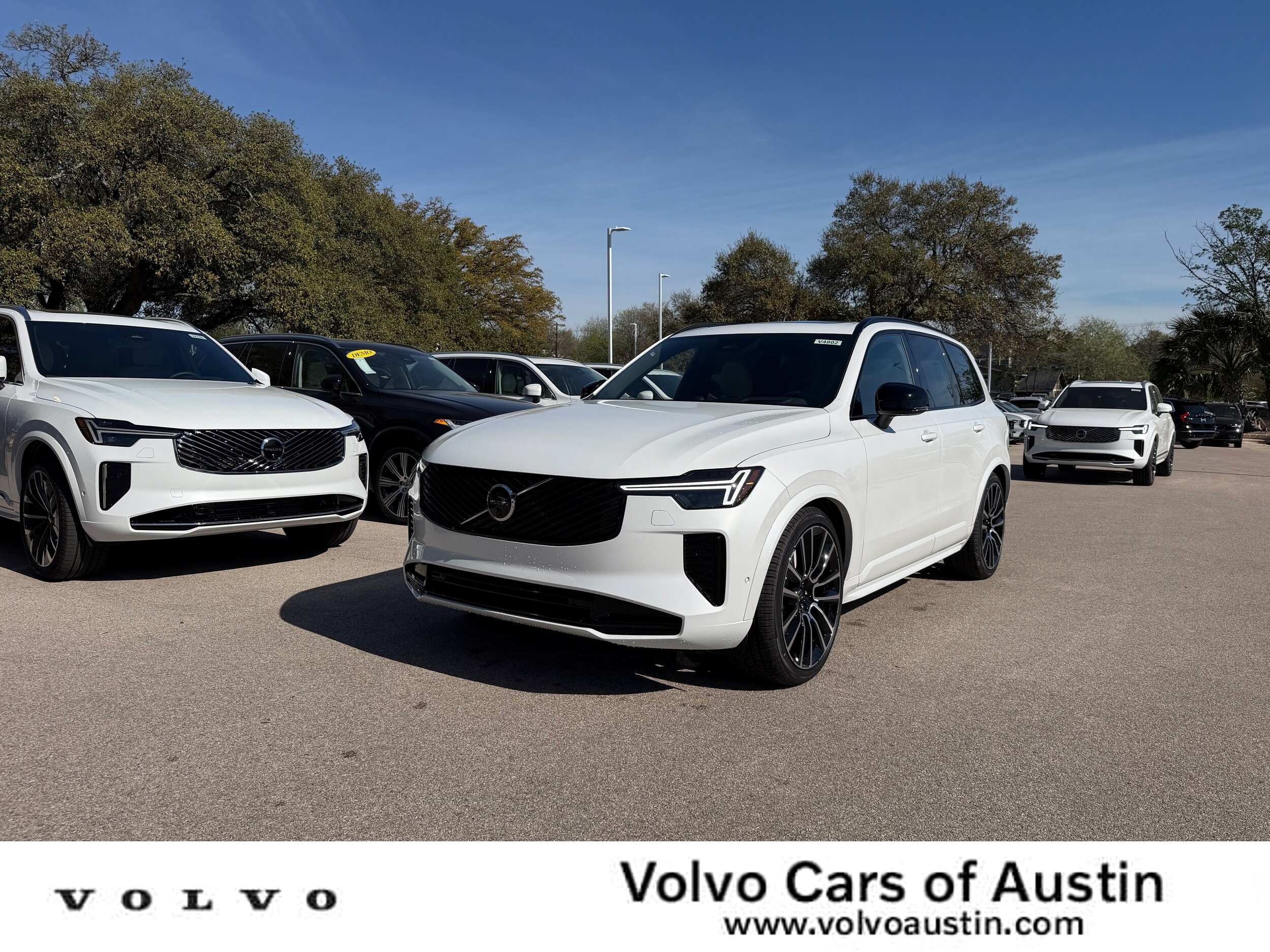 2026 Volvo XC90 B6 Ultra Dark Theme 7-Seater SUV