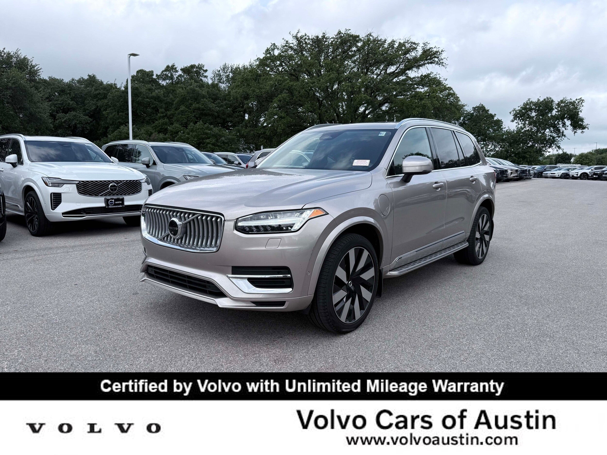 2023 Volvo XC90 T8 Recharge Ultimate 6-Seater 4WD's photo