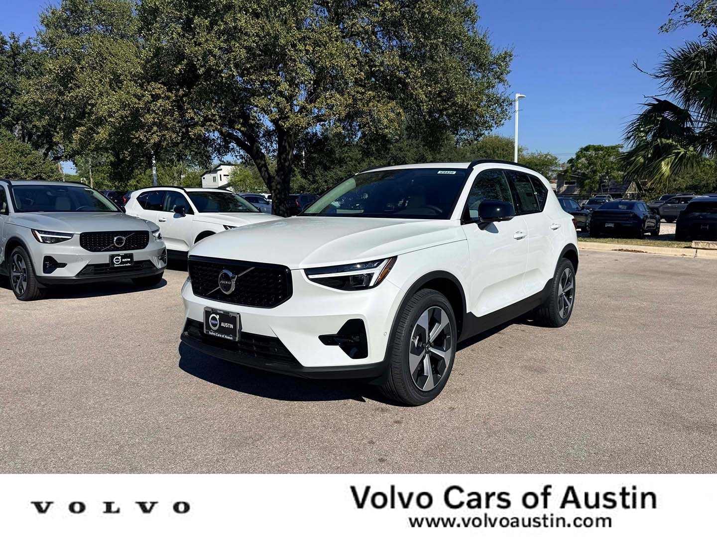 2026 Volvo XC40 B5 Plus SUV