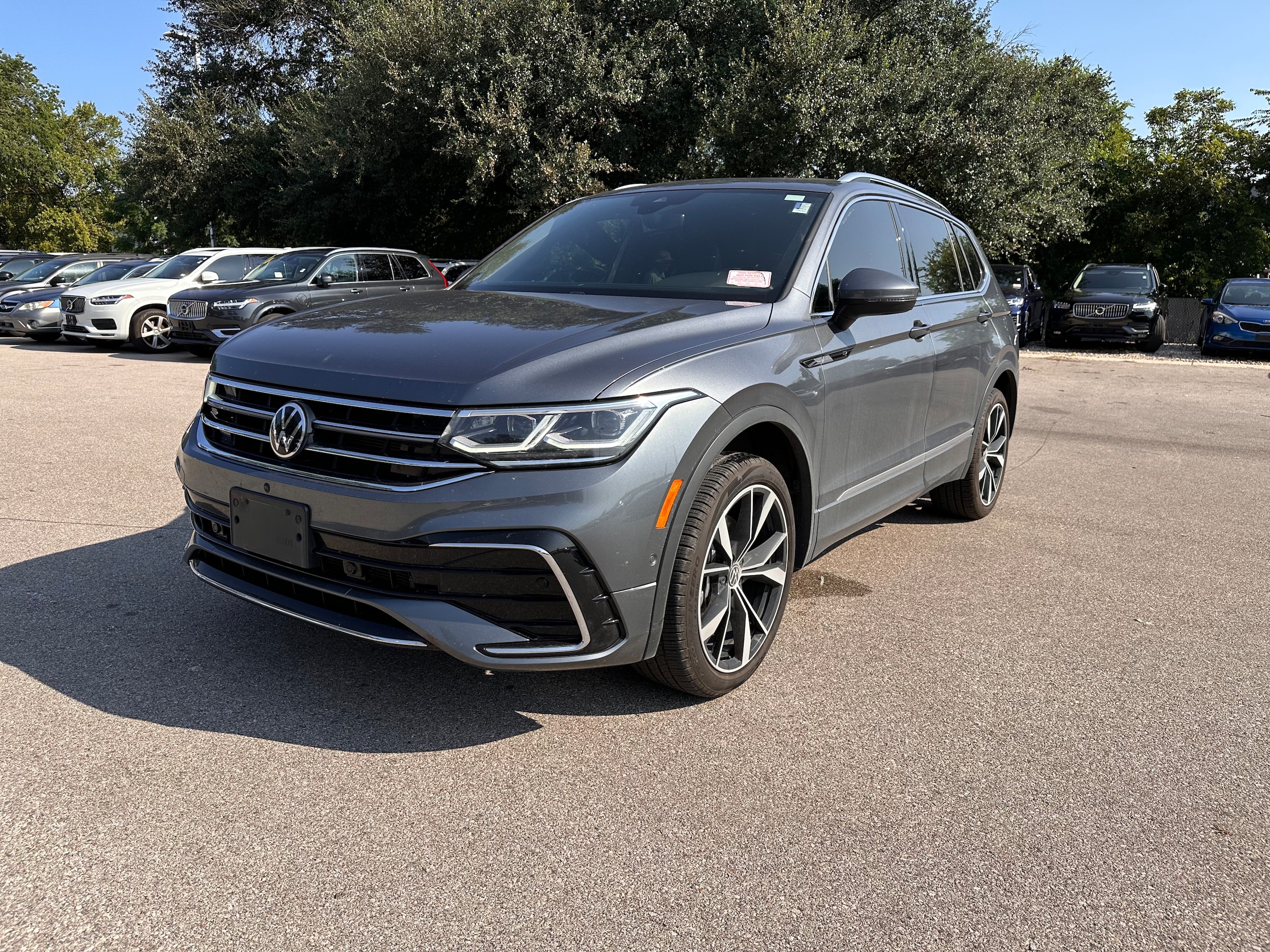 Used 2023 Volkswagen Tiguan SEL R-LINE with VIN 3VV4B7AX1PM087092 for sale in Austin, TX