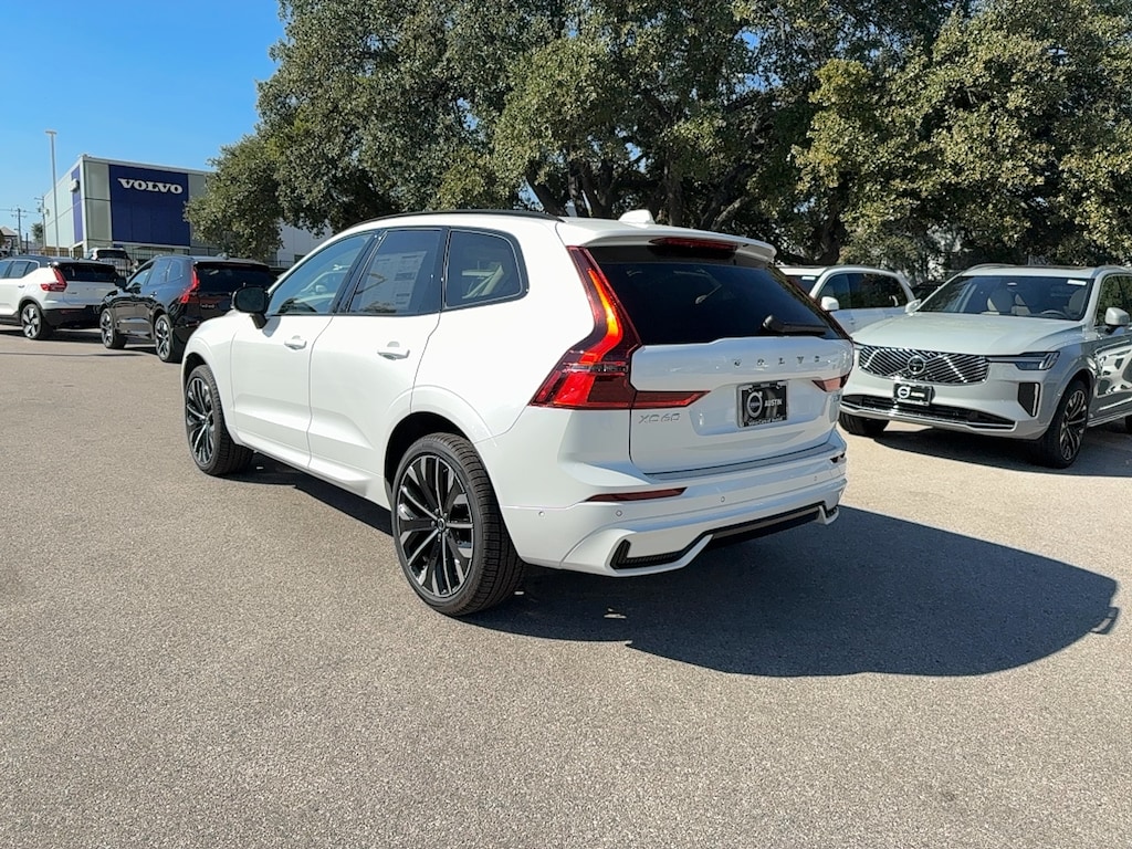 New 2026 Volvo XC60 B5 Ultra SUV