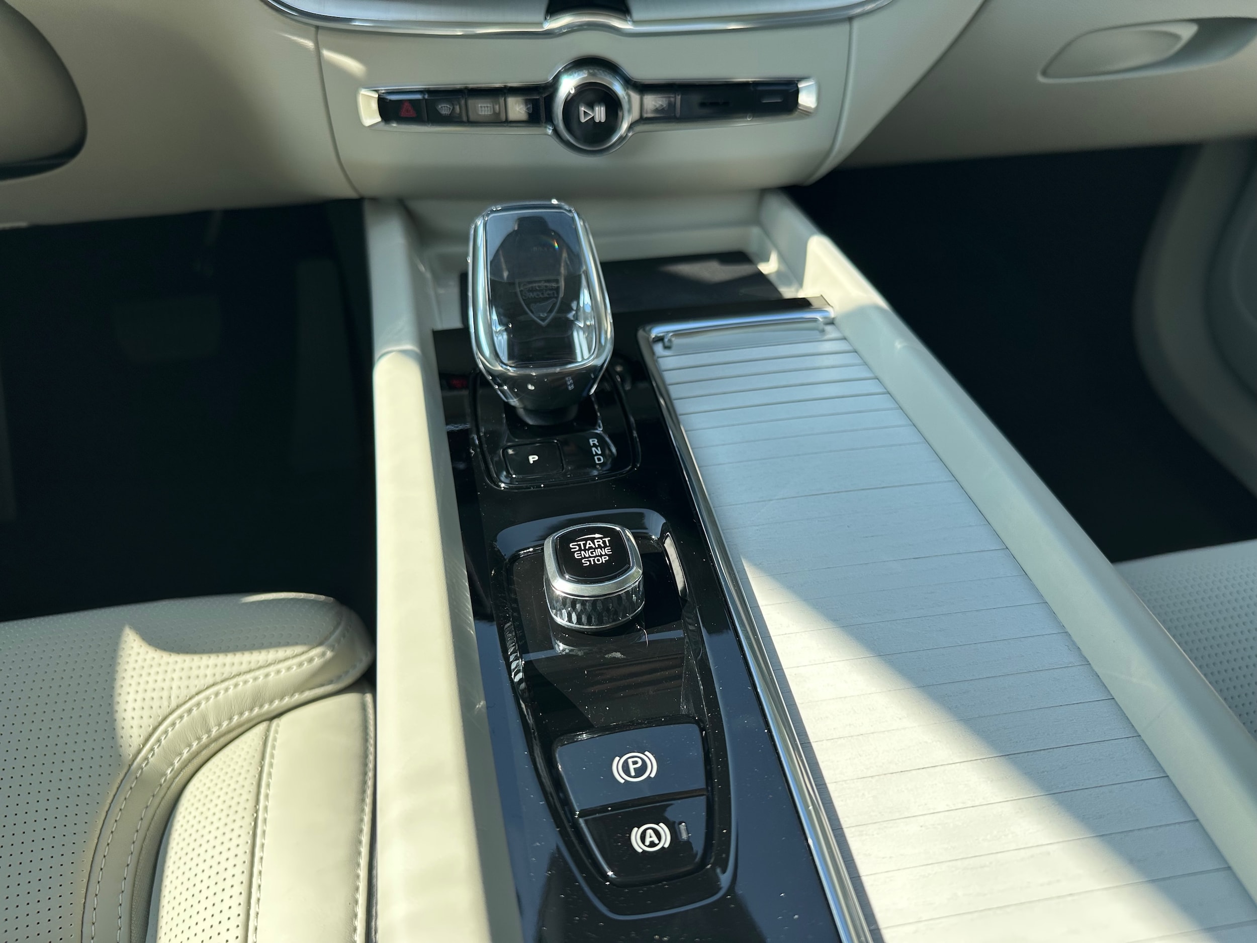 2026 Volvo XC60 Ultra - Photo 13
