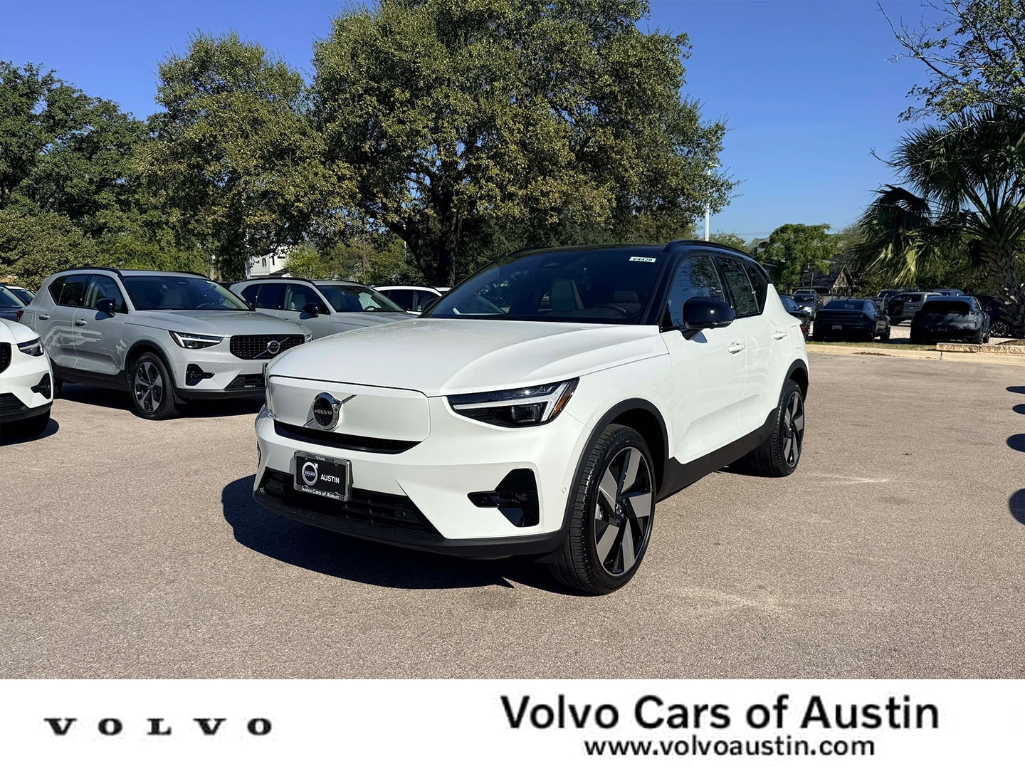 2026 Volvo EX40 Plus's photo