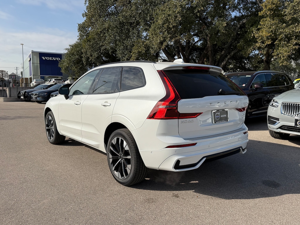 New 2026 Volvo XC60 B5 Plus SUV