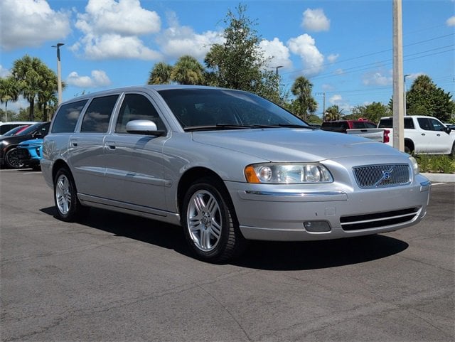 Used 2006 Volvo V70 2.5T with VIN YV1SW592862578637 for sale in West Palm Beach, FL