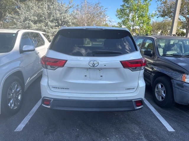 2019 Toyota Highlander Limited Platinum photo 4