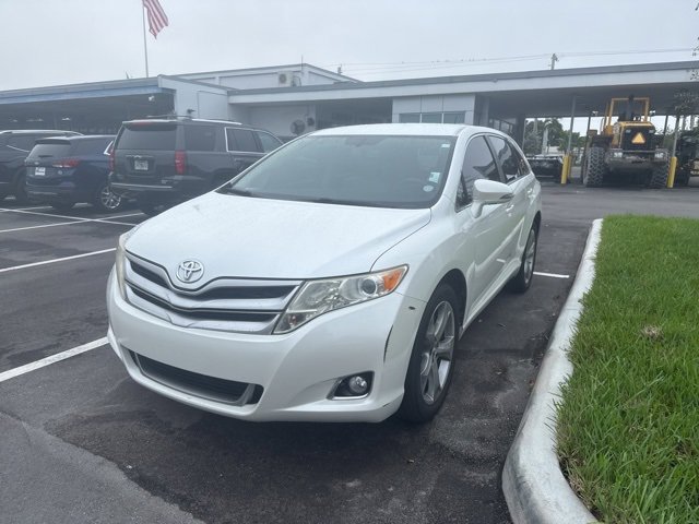 2013 Toyota Venza LE photo 2