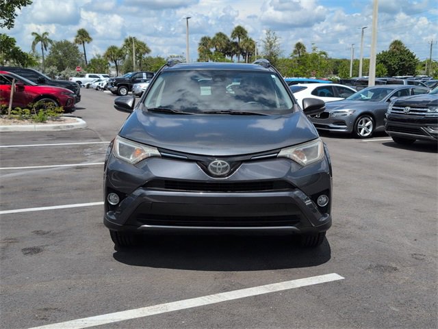 2018 Toyota RAV4 XLE photo 4