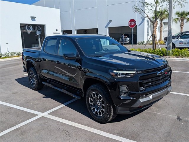 2024 Chevrolet Colorado Z71 photo 2
