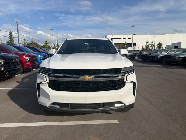 2022 Chevrolet Suburban LS photo 2