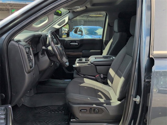 2020 Chevrolet Silverado 1500 LT photo 4