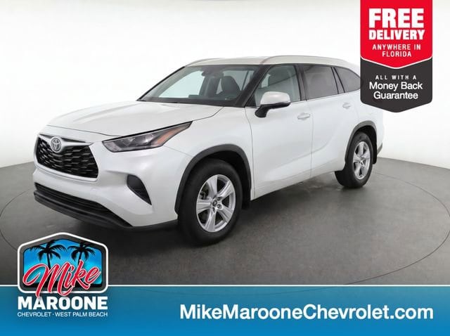 2022 Toyota Highlander L 4x2 V6's photo