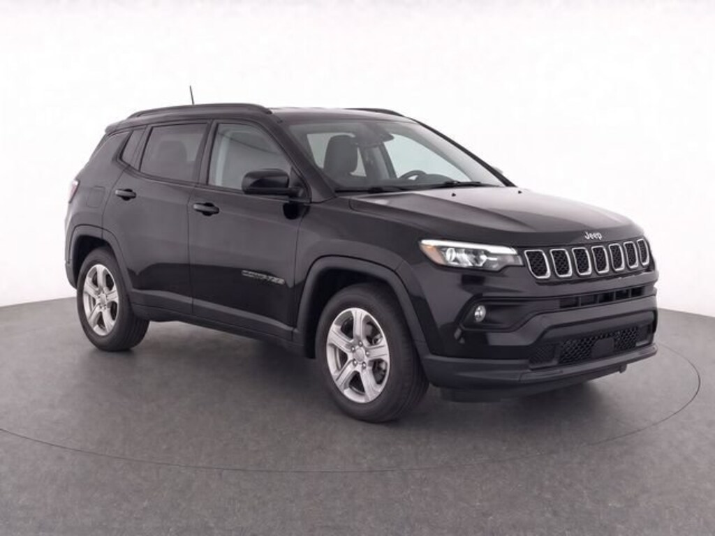 Used 2024 Jeep Compass Latitude