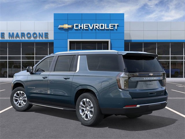 2026 Chevrolet Suburban LT photo 2
