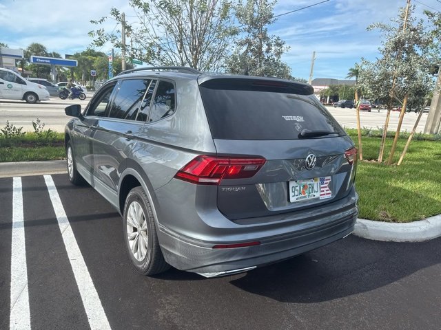2020 Volkswagen Tiguan S photo 3
