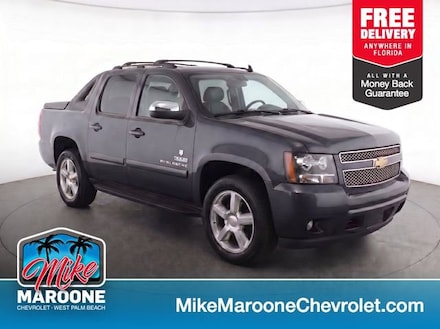 2011 Chevrolet Avalanche LS Truck