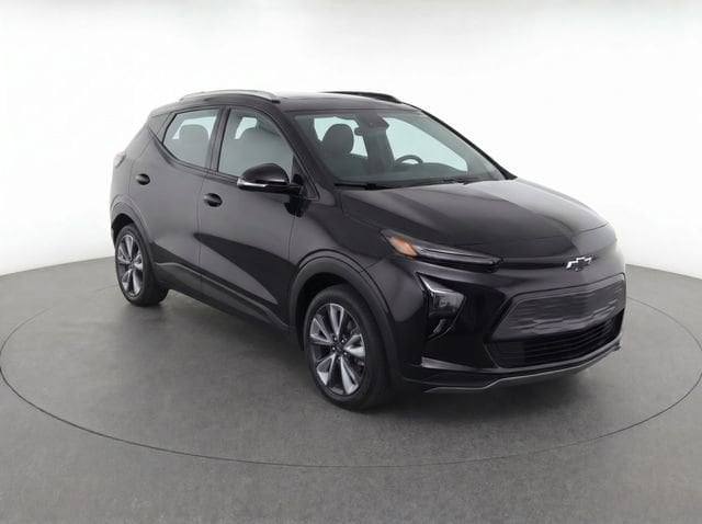 Used 2023 Chevrolet Bolt EUV LT with VIN 1G1FY6S07P4107285 for sale in West Palm Beach, FL
