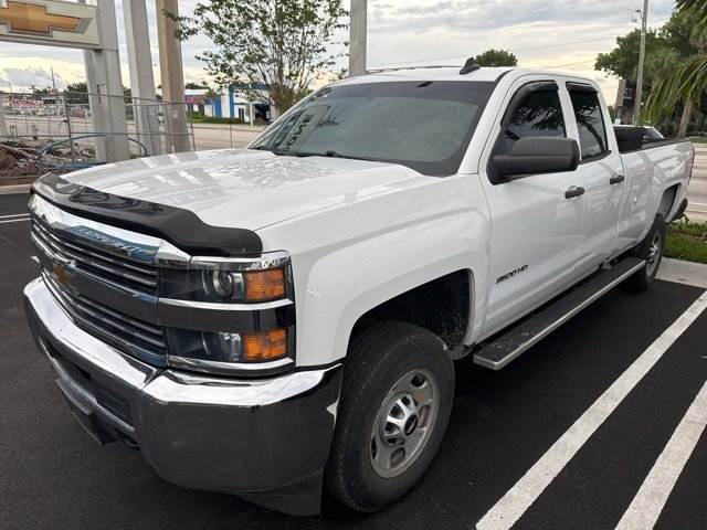 2016 Chevrolet Silverado 2500HD Work Truck photo 3