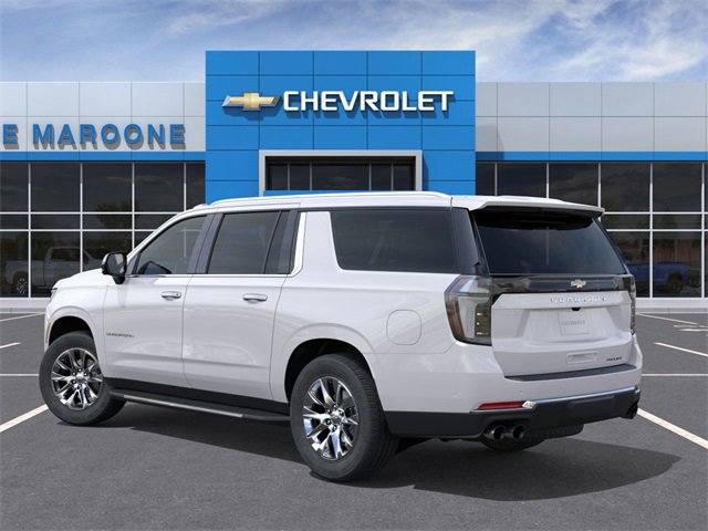 2025 Chevrolet Suburban Premier photo 2