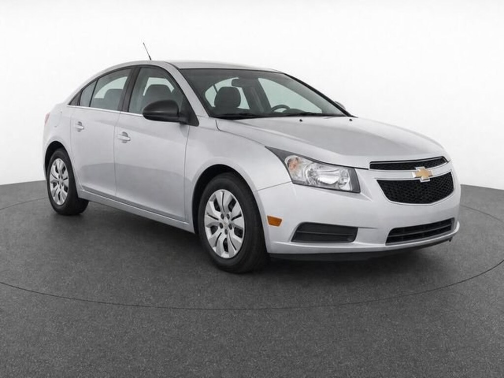 Used 2014 Chevrolet Cruze LS Car