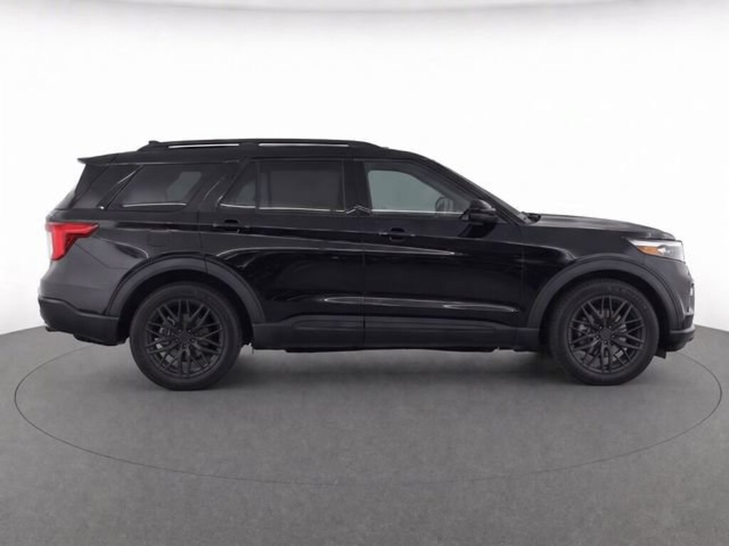 Used 2024 Ford Explorer XLT SUV