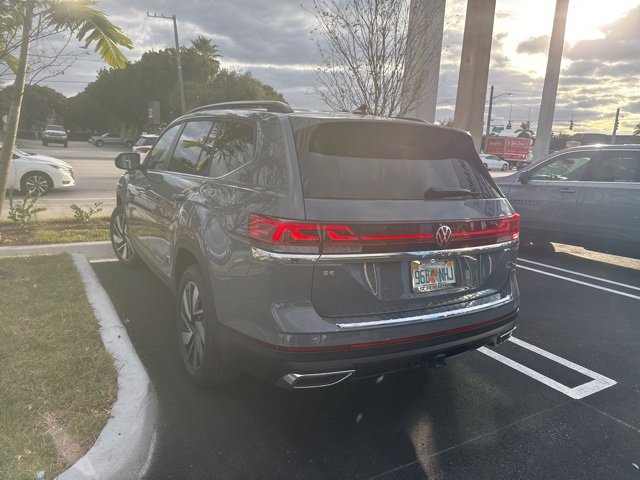 2025 Volkswagen Atlas SE Technology photo 3