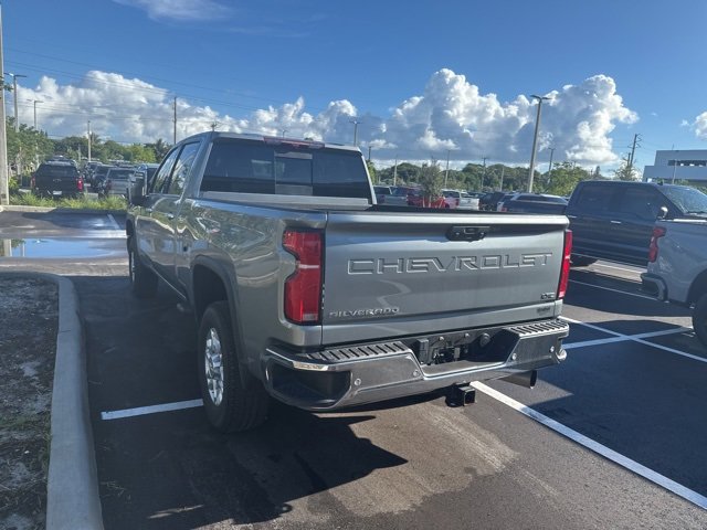 2024 Chevrolet Silverado 2500HD LTZ photo 4