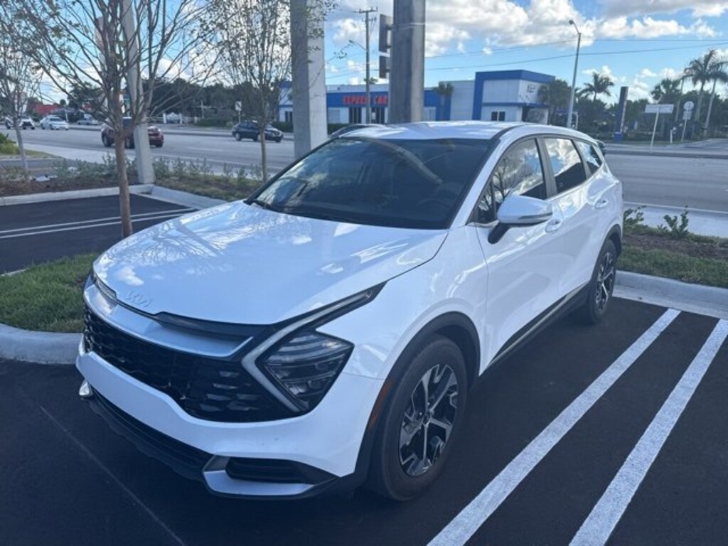 Used 2024 Kia Sportage EX