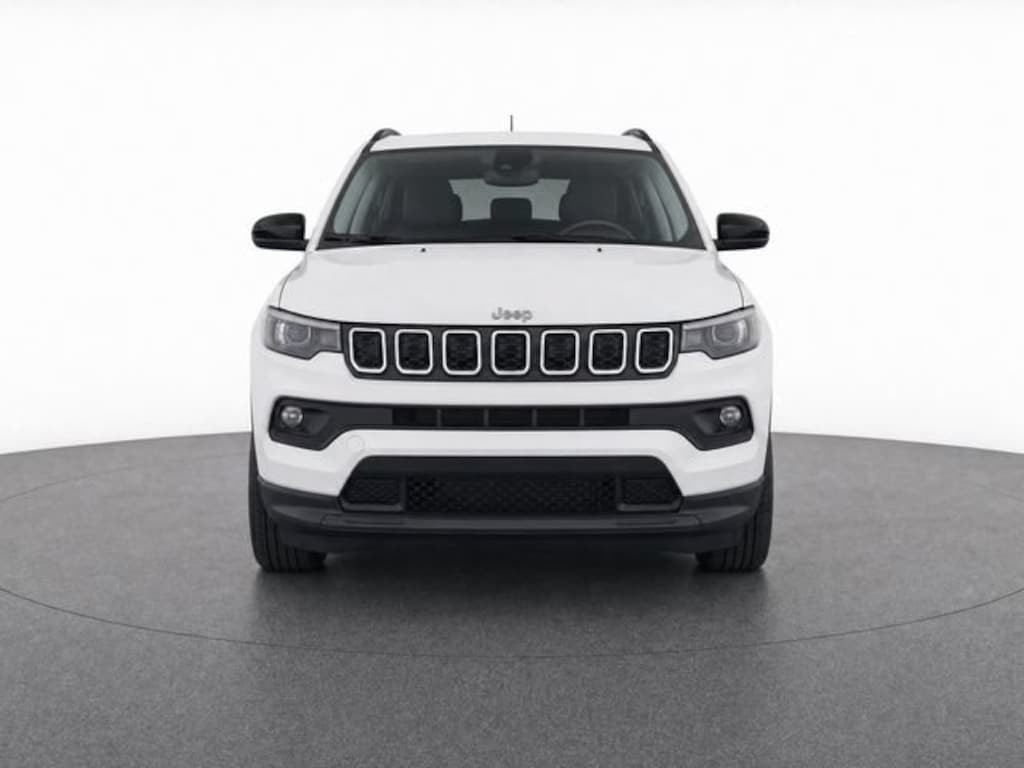 Used 2024 Jeep Compass Latitude
