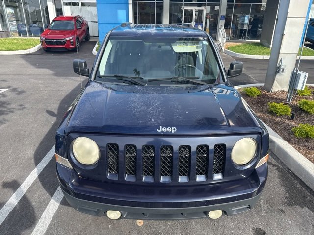 2013 Jeep Patriot Latitude photo 2