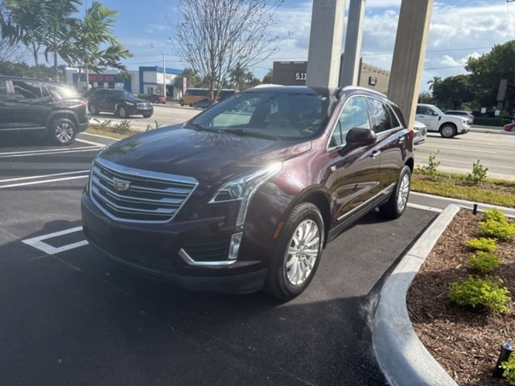 Used 2017 CADILLAC XT5 FWD SUV