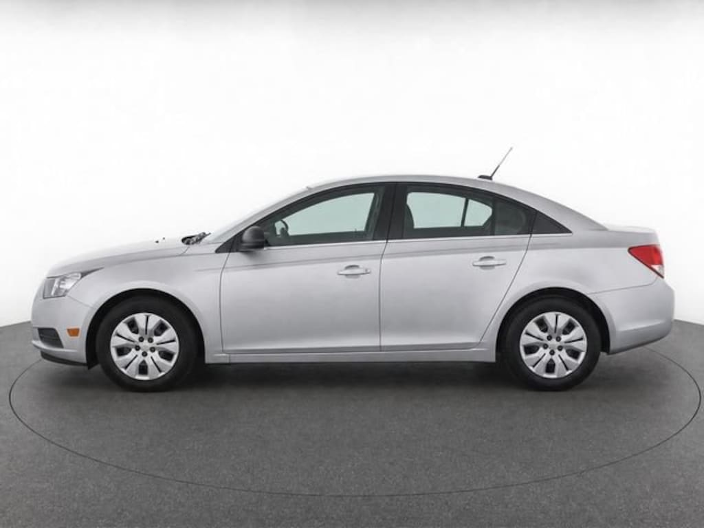 Used 2014 Chevrolet Cruze LS Car