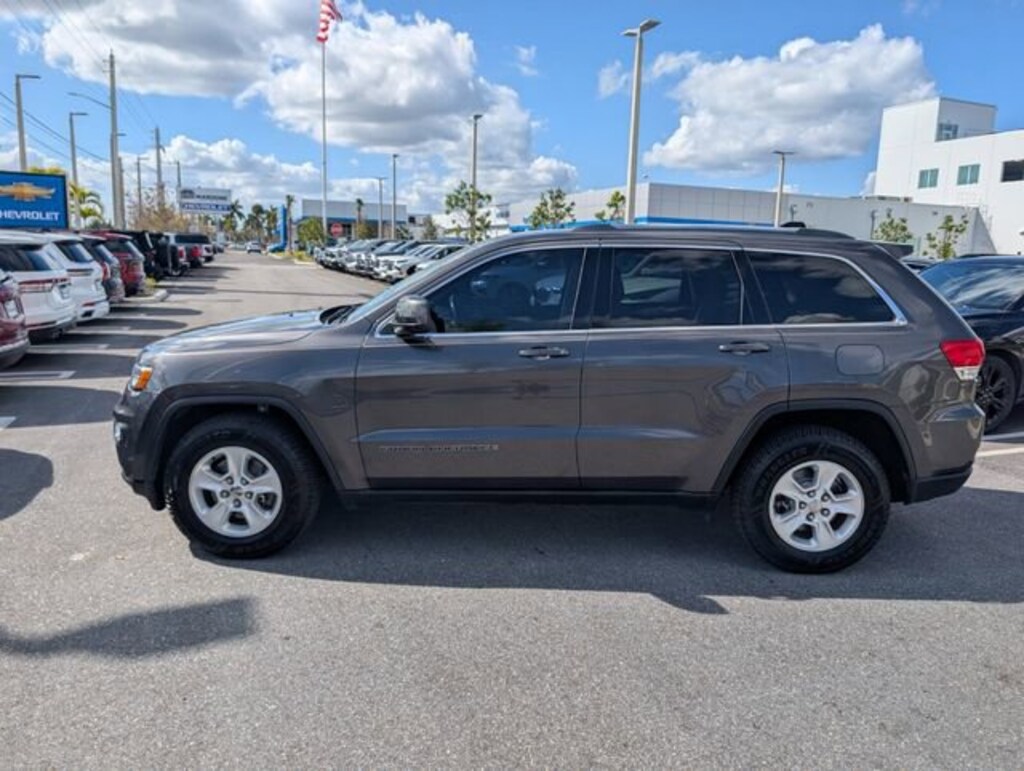 Used 2017 Jeep Grand Cherokee Laredo